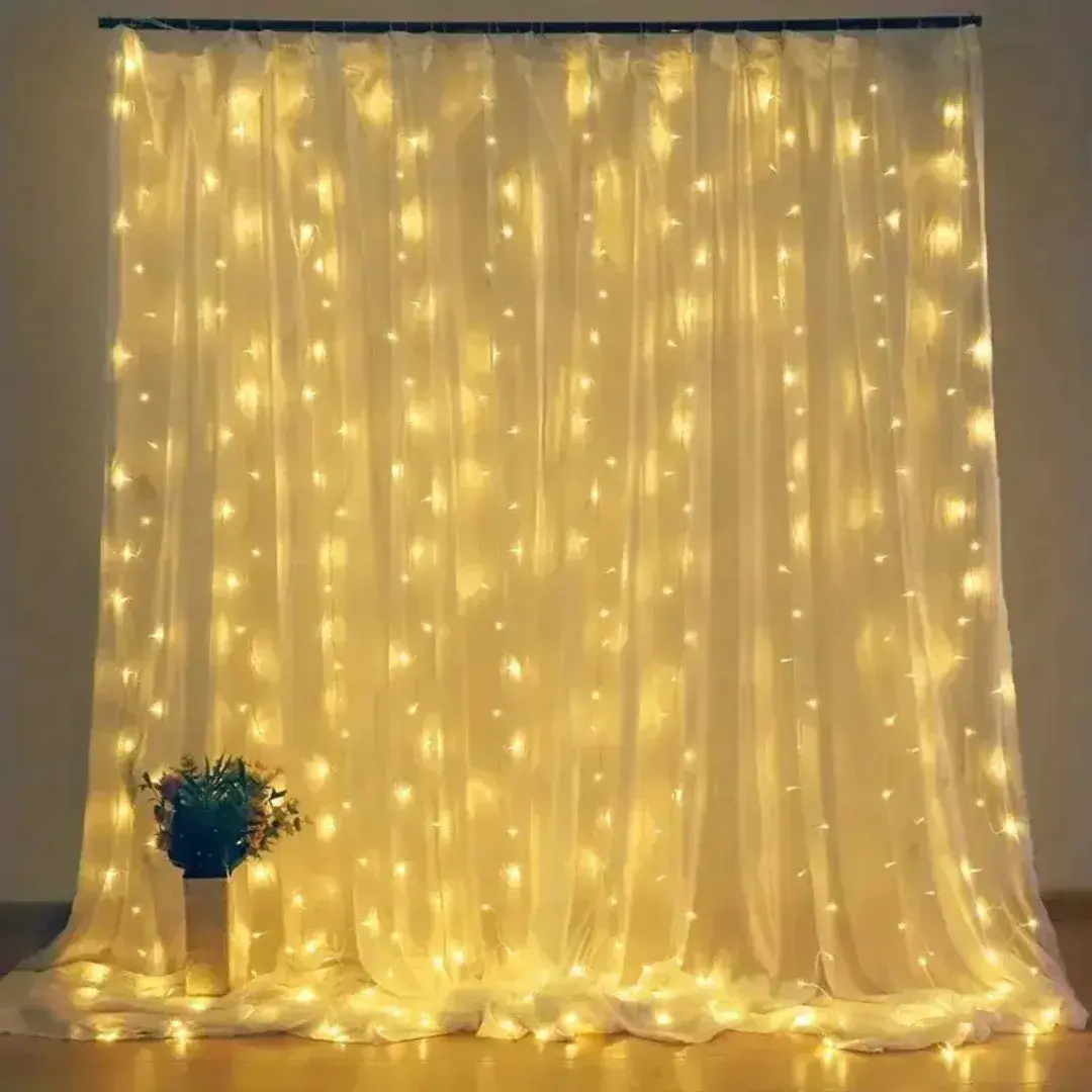 Cortina com LEDs e Controle Remoto - 8 Modos de Luz - Para Decoração de Ambientes e Eventos